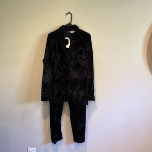 Black Velvet Set